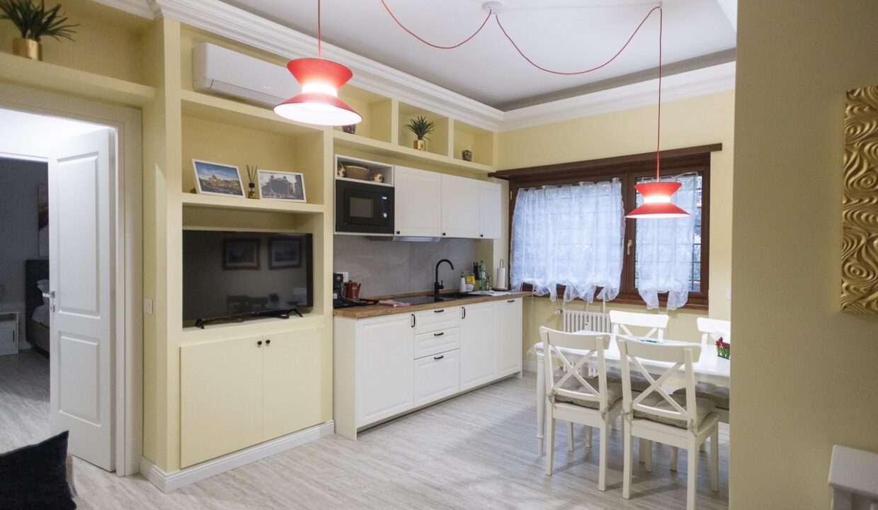 Vaticanhouse_Gallery_1